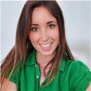 Buenas Soy Cristina y doy clase a niños de primaria (matemáticas, lengua, sociales...) Tengo el graduado en Magisterio y experiencia dando clases